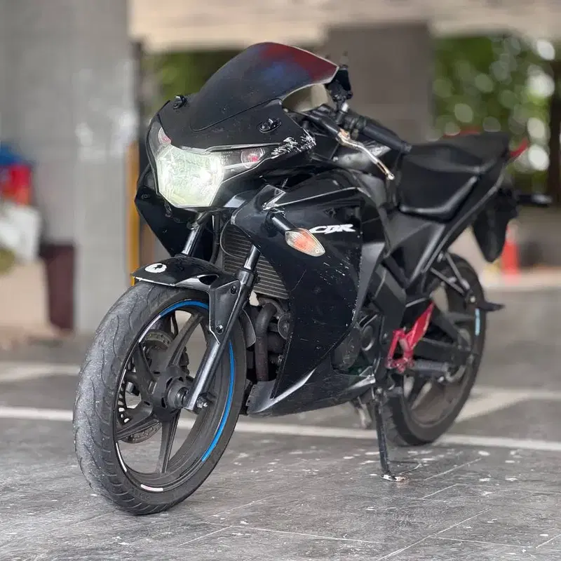 혼다 CBR 125 / 2015년식 / 3만KM / 깔끔한컨디션판매합니다