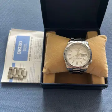 세이코5 해외 모델 SNKD97J1 화이트 다이얼