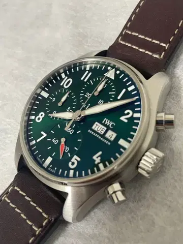 IWC 파이롯트 워치 크로노그래프 41 그린