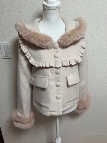 MA*RS 리본과 퍼가 달린 핑크 세일러 코트 자켓