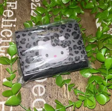 키티 접이식 지갑 3단 폴더형 지갑 표범 무늬 헬로키티 레오파드