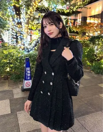 Rady 트위드 플리츠 코트 블랙