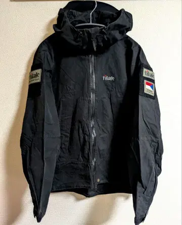 tilak 블랙 마운틴 후드티