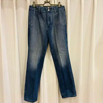 논네이티브 데님 블루 스트레이트 청바지