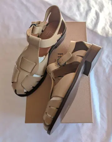 미사용 새상품 HEREU 헤르페스 PESCA 여성용 샌들 36