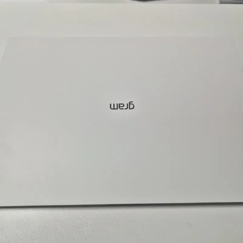 LG 그램 프로 16인치 노트북 화이트 팝니다