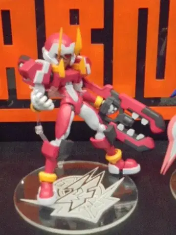 원페스 2026 겨울 즈난다안 록맨 제로 퍼브니르