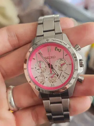 세이코/헬로키티 50주년 한정판 디자인 SEIKO 한정 5000점 신칸센