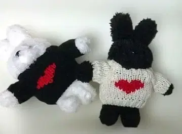 [ Lovetoxic ] 토끼 니트 키링 2개