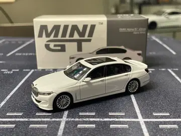 1/64 minigt BMW Alpina B7 Xdrive 미니카
