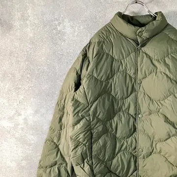 UNIQLO 울트라 라이트 다운 카키 무지 페더 XL