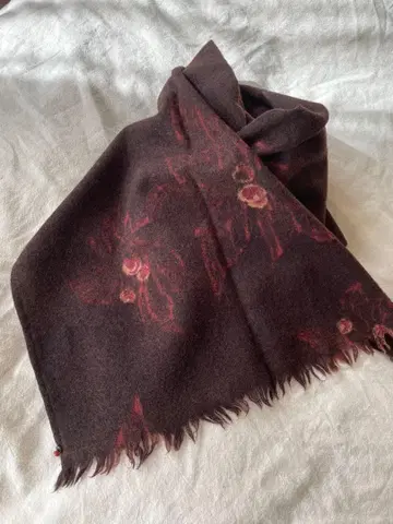 팔라스 팰리스 가을/겨울 울 스톨