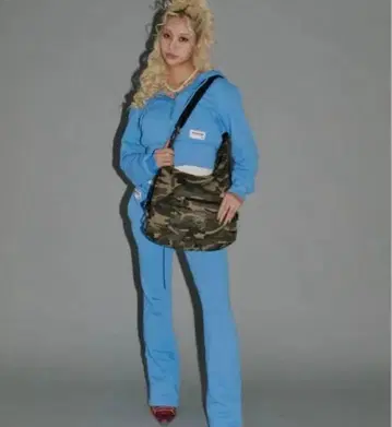 멀티웨이 자수 백