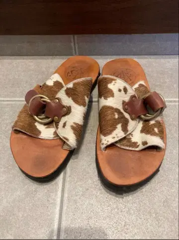 jelado 젤라 송치 샌들 사이즈 9