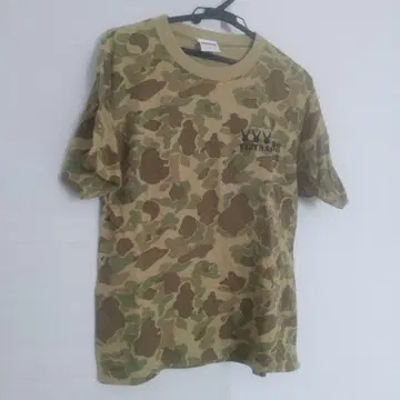 COSPA 캣시트원 카모 패턴 T셔츠
