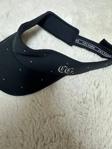 CELFORD 스톤 장식 바이저 블랙 슈슈 없음