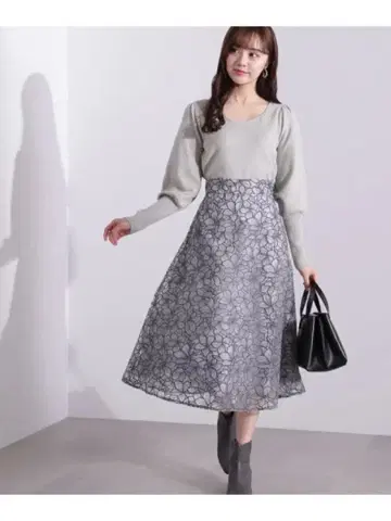 오간자 자수 플레어 스커트