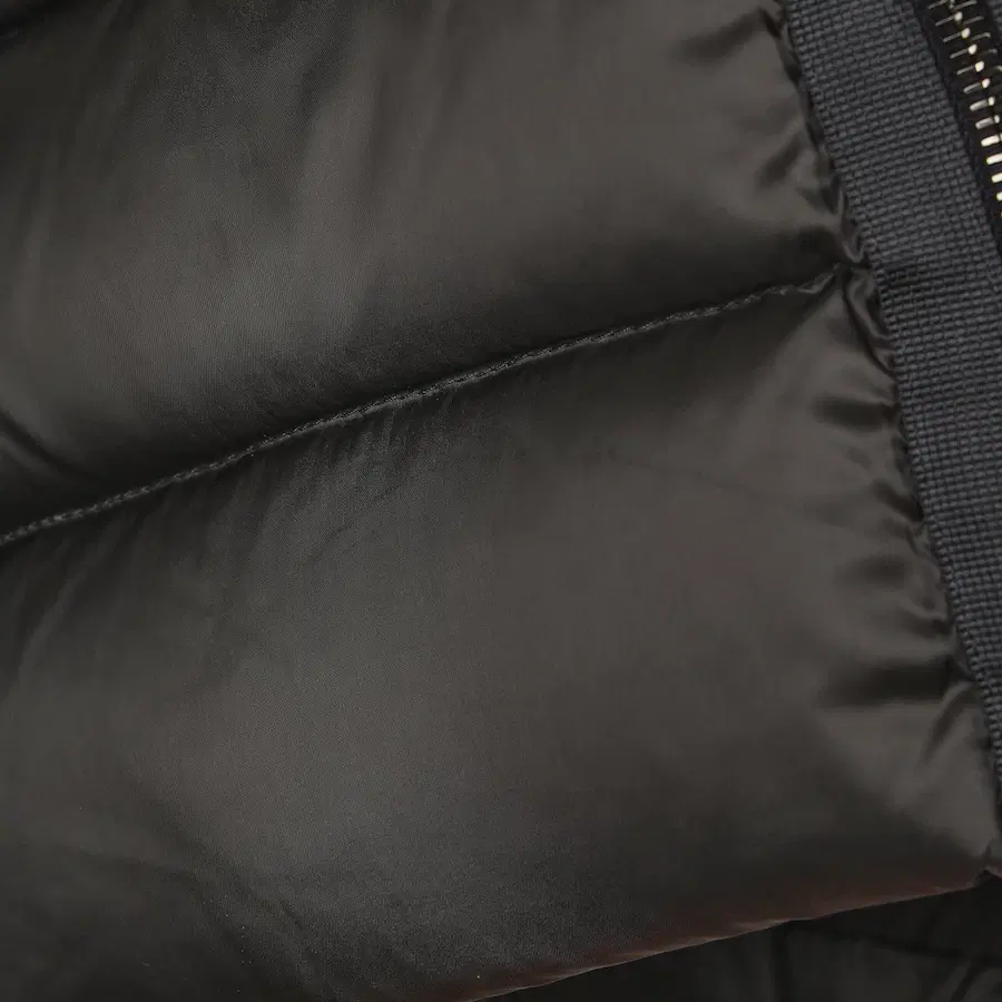 (W) Moncler Tinuviel 长款羽绒服