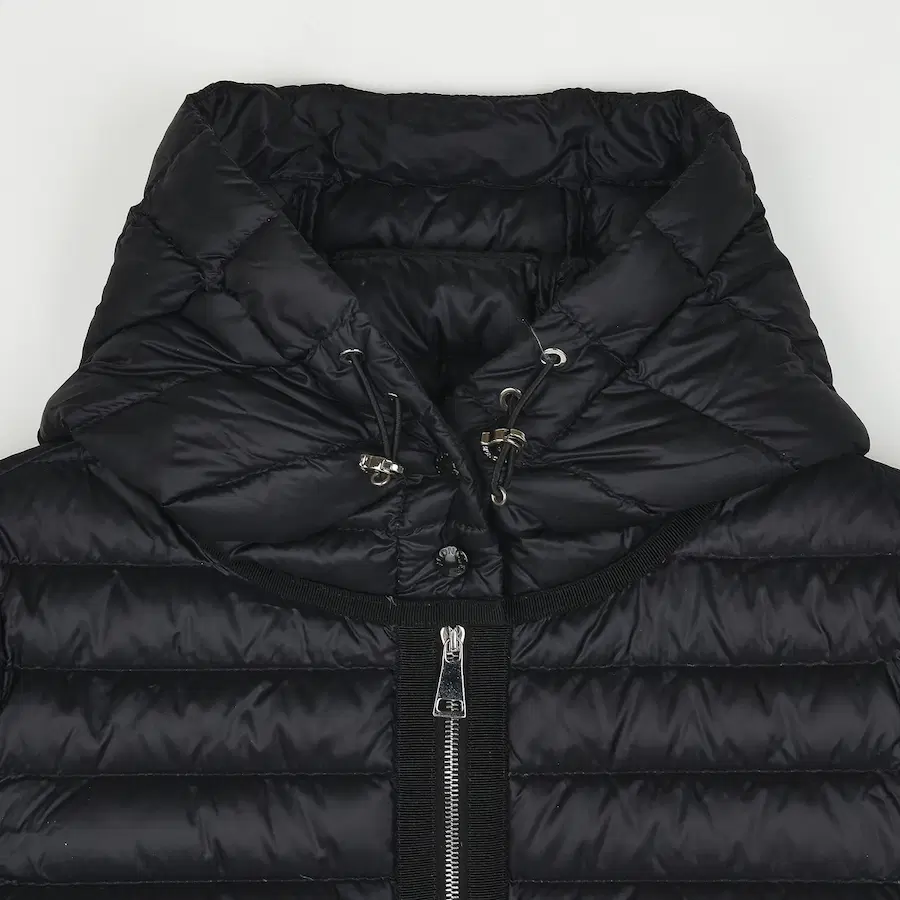 (女款) Moncler Ray 短款羽绒服
