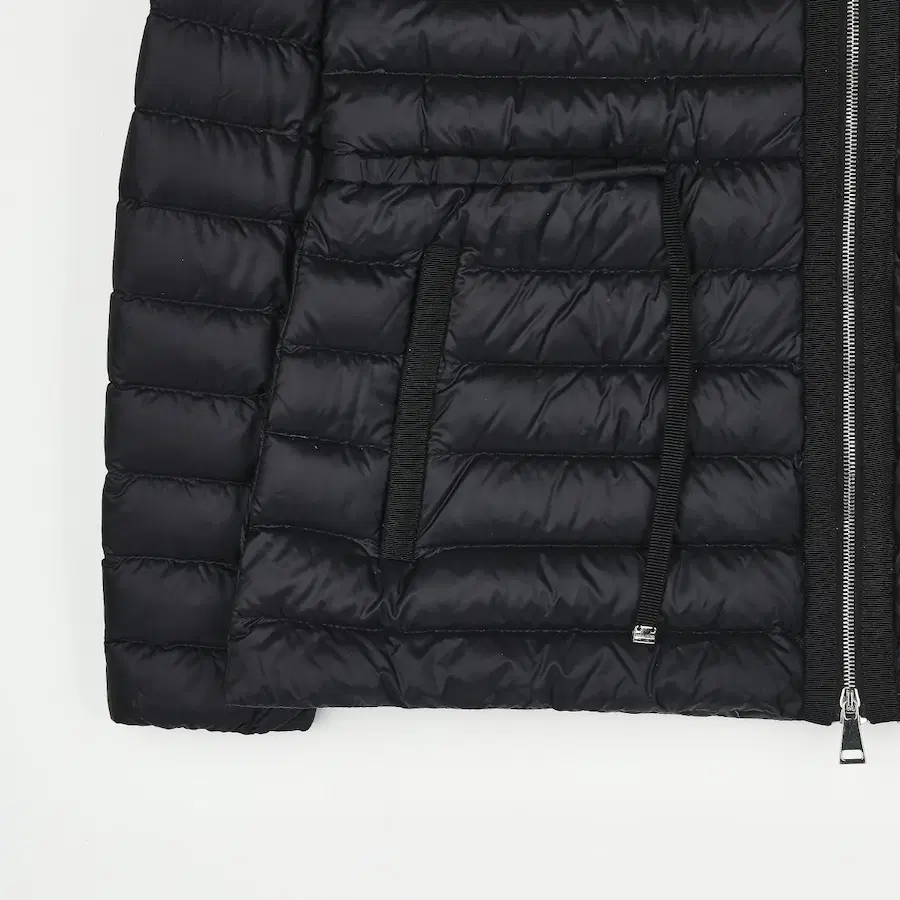 (女款) Moncler Ray 短款羽绒服