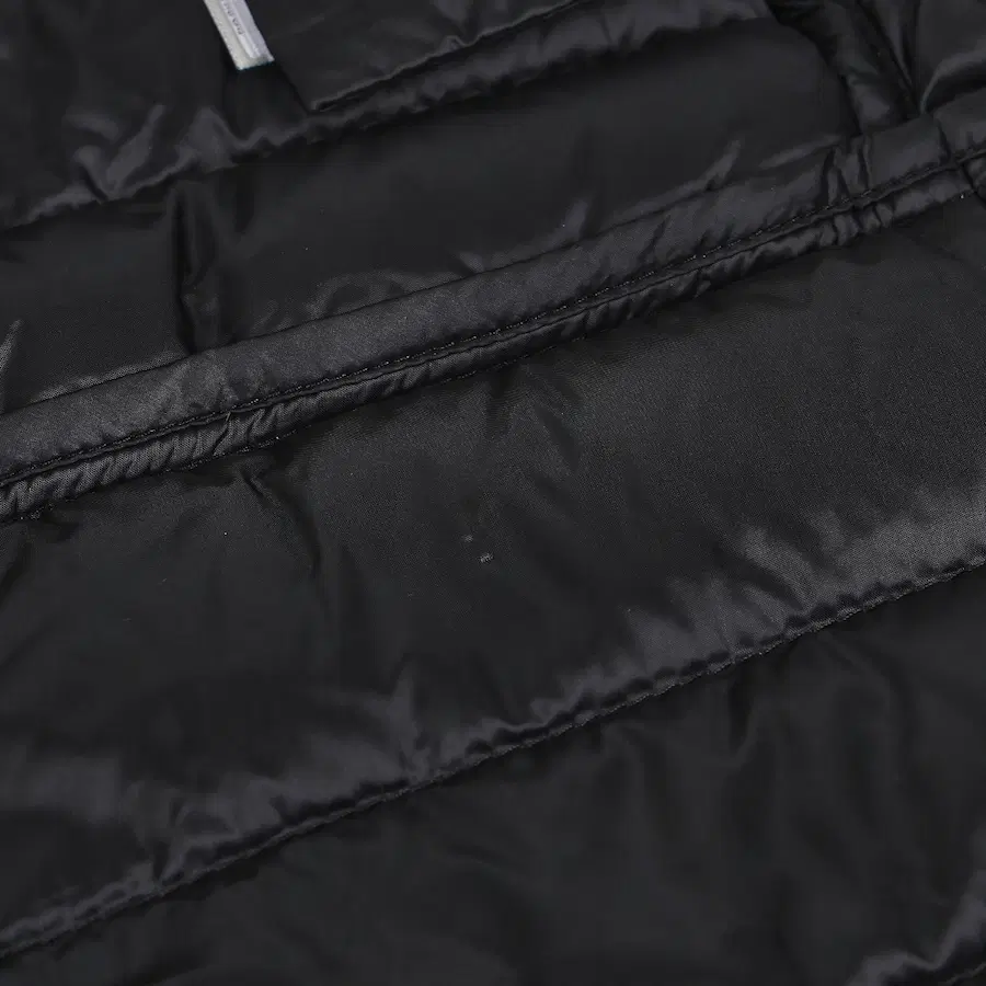 (女款) Moncler Ray 短款羽绒服