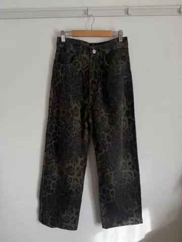 uyu 의 레오파드 무늬 팬츠