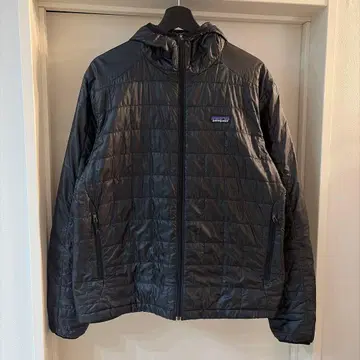 파타고니아 나노 퍼프 후디 블랙 프리마로프트