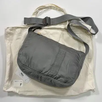 M)visvim 비즈빔 24ss CHARLIE II 숄더백 | 브랜드 중고거래 플랫폼