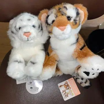 카롤라타 아무르 호랑이 봉제 인형 어드벤처 월드 화이트 타이거