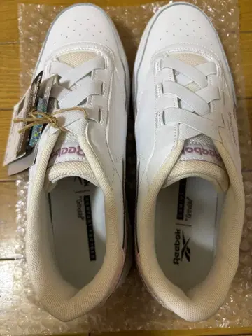 Reebok GZ6067 245mm 화이트/핑크 스니커즈