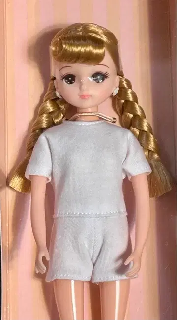 키라짱 리카짱 캐슬 2014년 일본바시 오리지널 모델 블론드