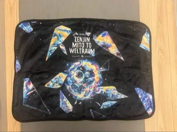 Mrs. GREEN APPLE 젠진미도와 베르트라우무 담요