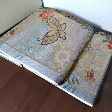 순수 실크 후쿠로 오비 후리소데에도 나비와 벚꽃 패턴 중고