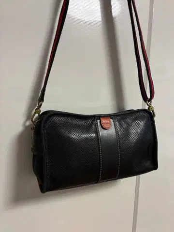 SOMES SADDLE 소메스 사들 펀치 마베린 가죽 숄더백