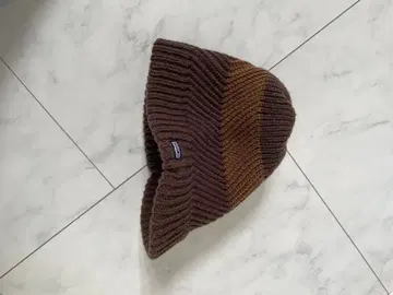 patagonia 챙 달린 니트 모자 비니 브라운