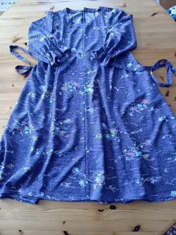 워셔블 기모노로 만든 창작 원피스입니다.