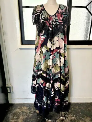 빈티지 헤포코 선생님 꽃무늬 레이스 롱 원피스