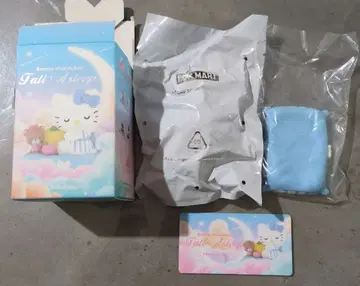 내부 가방 미개봉 POPMART 산리오 폴 쓰리 헬로키티