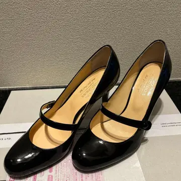 UNITED ARROWS 블랙 에나멜 힐 37