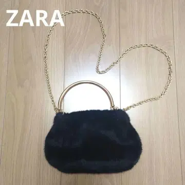 ZARA 블랙 퍼 숄더백