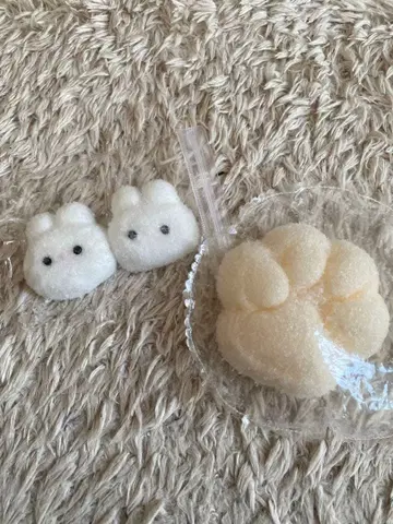 kikisquishy 파우더 포함 젤리 발바닥 토끼 2개 세트
