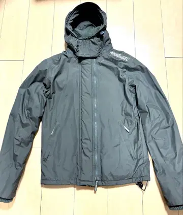 SUPERDRY 극도 건조 하라 다운 자켓