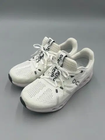 SK258 온 클라우드 서퍼 화이트 러닝화