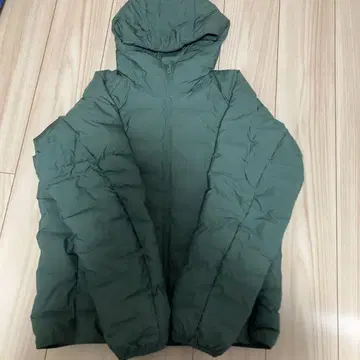 유니클로 퍼프 테크 파카 남성용 L