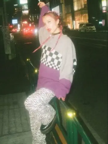 LiSA Candy Stripper 콜라보 니트