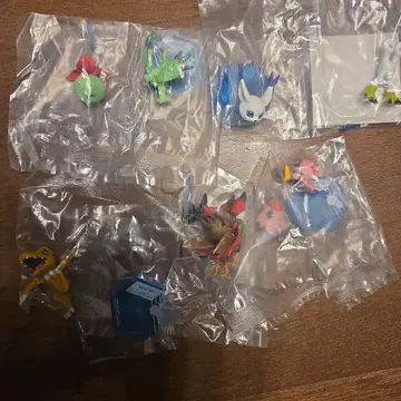 디지몬 어드벤처 디지콜렉션! DATA 1, 2 피규어 6체 세트