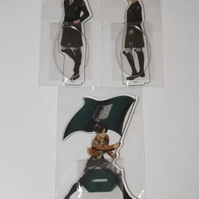 진격의거인 에렌 리바이 츠타야 깃발 아크릴 스탠드