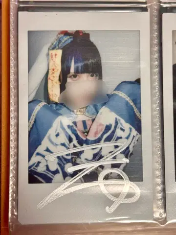 유노 오유타 쿄온시 란 폴라로이드 사인 폴라로이드