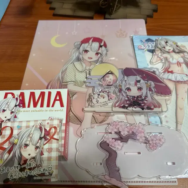 홀로라이브 나키리 아야메 아크릴 스탠드