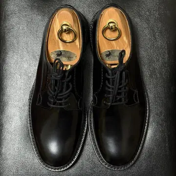 처치스 섀넌 60F 블랙